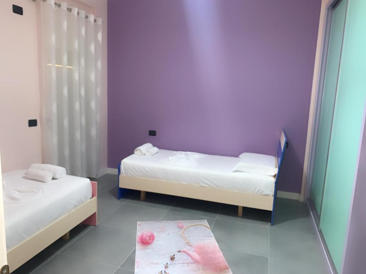 Apartament Dean Appartamento Vlorë Esterno foto